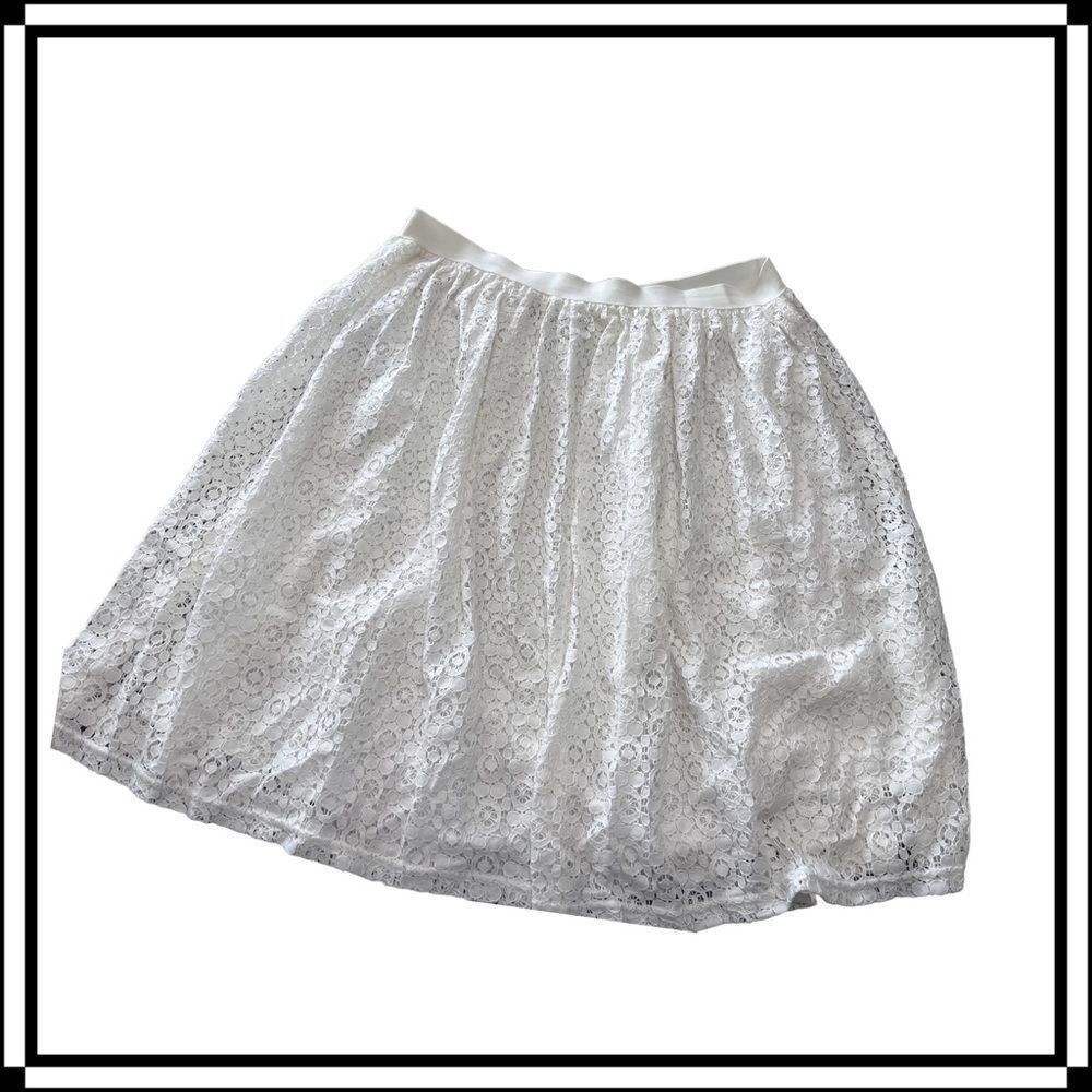 EUC! Chaps Lace Skirt, Size large